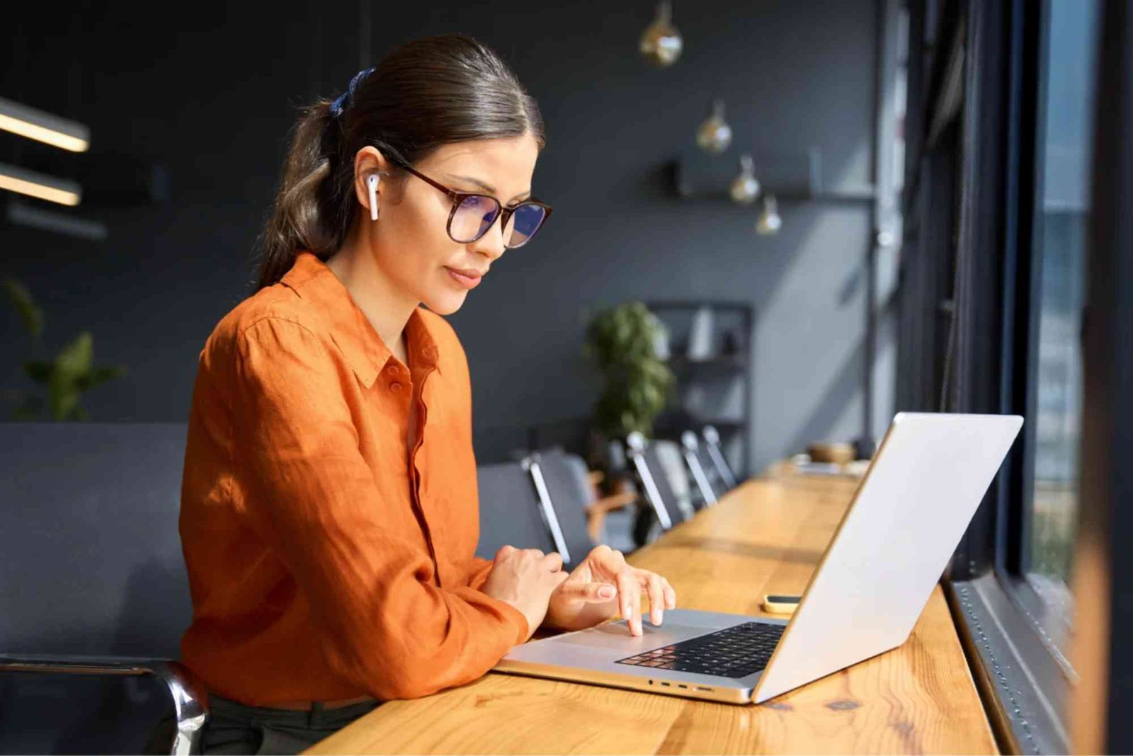 How Ecommerce Stores Can Use SEO Tools to track rankings more accurately and spot changes early in 2026
